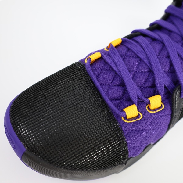 バスケットボールの10月1日(日)発売 ナイキ NIKE