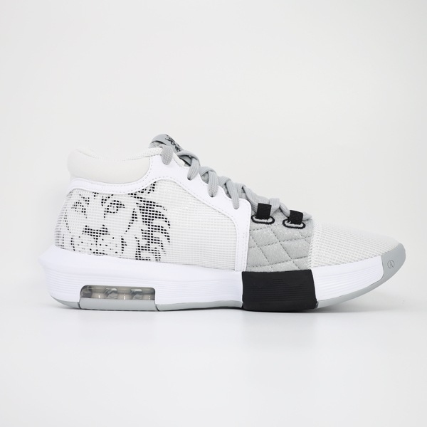 5*》様 【美品】NIKE レブロン・ジェームズ バスケットボールシューズ 23 5*》様 【美品】NIKE レブロン・ジェームズ バスケットボール