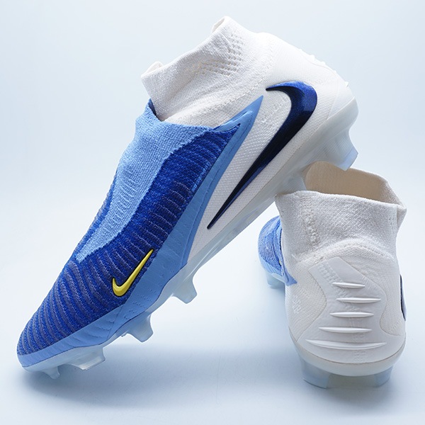 サッカー,サッカーシューズ,サッカースパイク,ナイキ サッカー