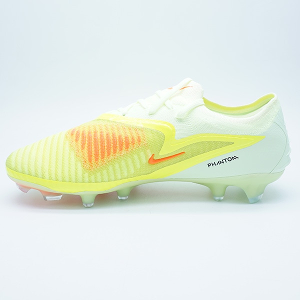 サッカー,サッカーシューズ,サッカースパイク,ナイキ サッカー