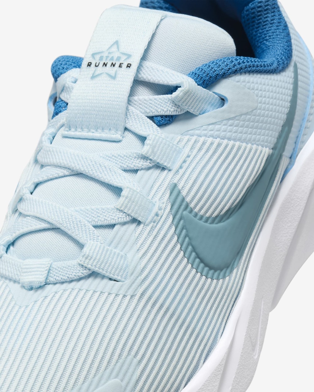 ランニング,ランニングシューズ(クッション・厚底)のNIKE
