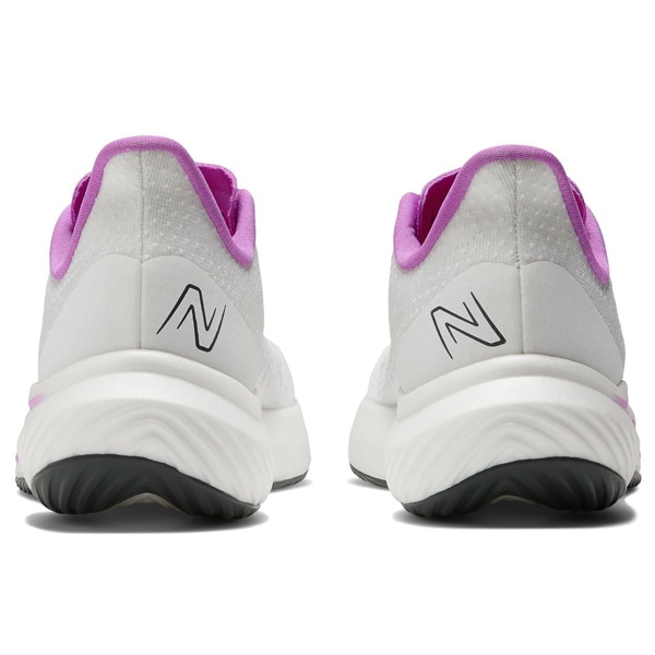 New Balance FuelCell トレーニングシューズ軽量 クッション性 New Balance FuelCell トレーニングシューズ軽量 クッション性