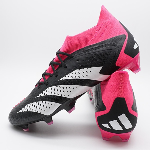 サッカー,サッカーシューズ,サッカースパイク,アディダス
