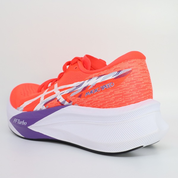 新年大特価！美品✨アシックスMAGIC SPEED4レディース22.5 ASICS アシックス レディース ランニングシューズ マジックスピード 4