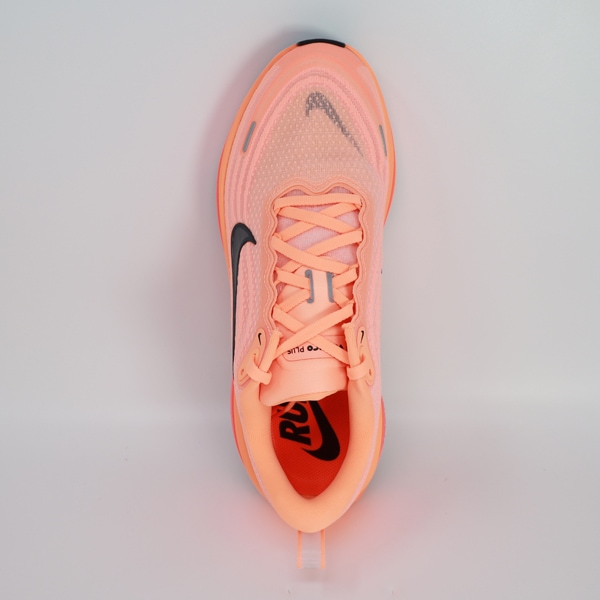 【値下げ】NIKEランニングシューズ ボメロプラス25cm ナイキ（NIKE）（レディース）ランニングシューズ ジョギング