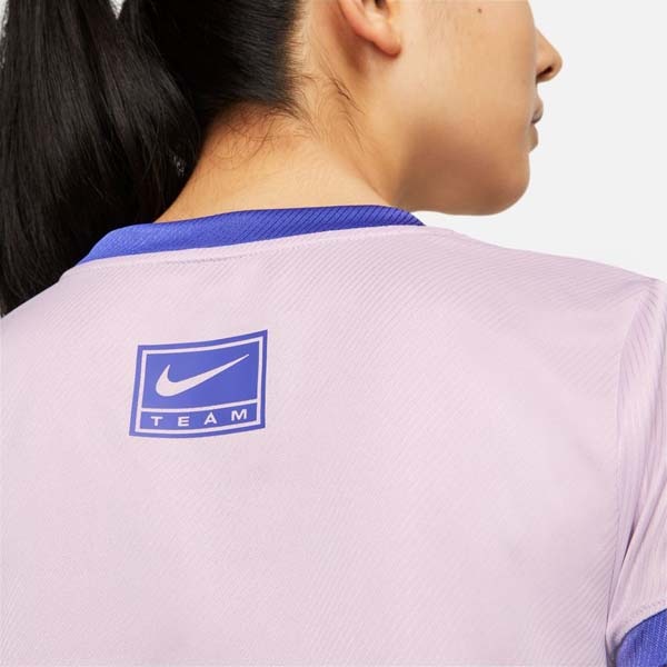 【ネコポス送料無料】ナイキ NIKE レディース ドライフィット スウッシュ Tシャツ ショートスリーブ ランニングトップ スポーツウェア トレーニングウェア DQ6372-530