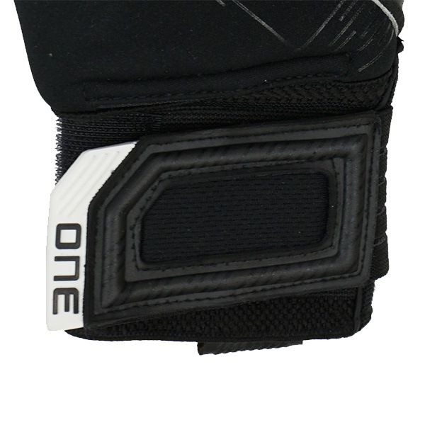 The One Glove APEX Pro Colossus ONE22-A004 キーパーグローブ GKグローブ ゴールキーパー ブラック