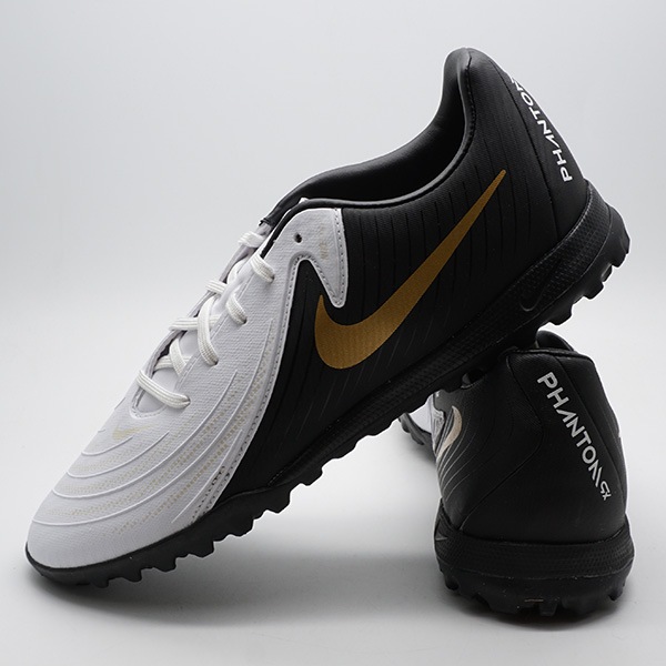 サッカー,サッカーシューズ,サッカートレーニングシューズ