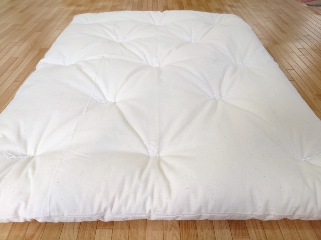 ��100�����ߥ˥٥ӡ�����1�ȡ�̵��������