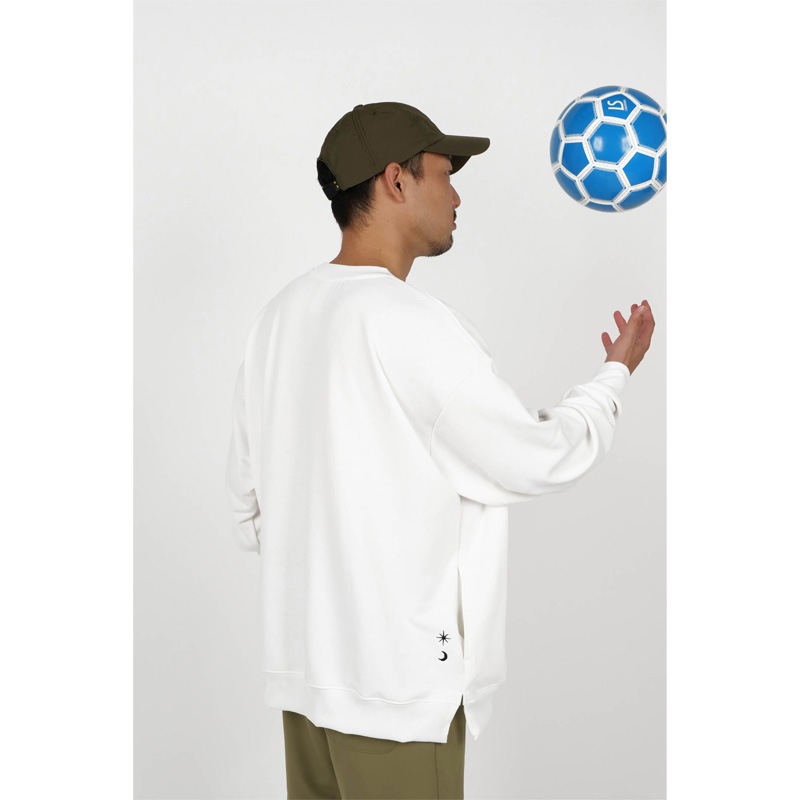 Futebolista ロゴ入り ホワイトスウェット 楽天市場】フッチボリスタ クルースウェット 【LUZ e SOMBRA