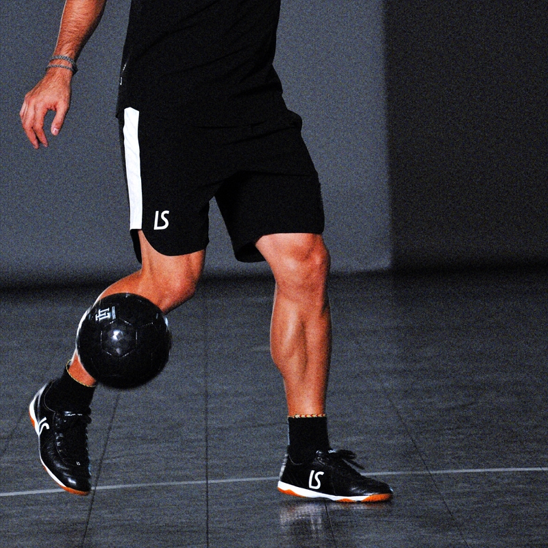 ルースイソンブラ/LUZeSOMBRA フットサルインドアシューズ/UNIVERSALE