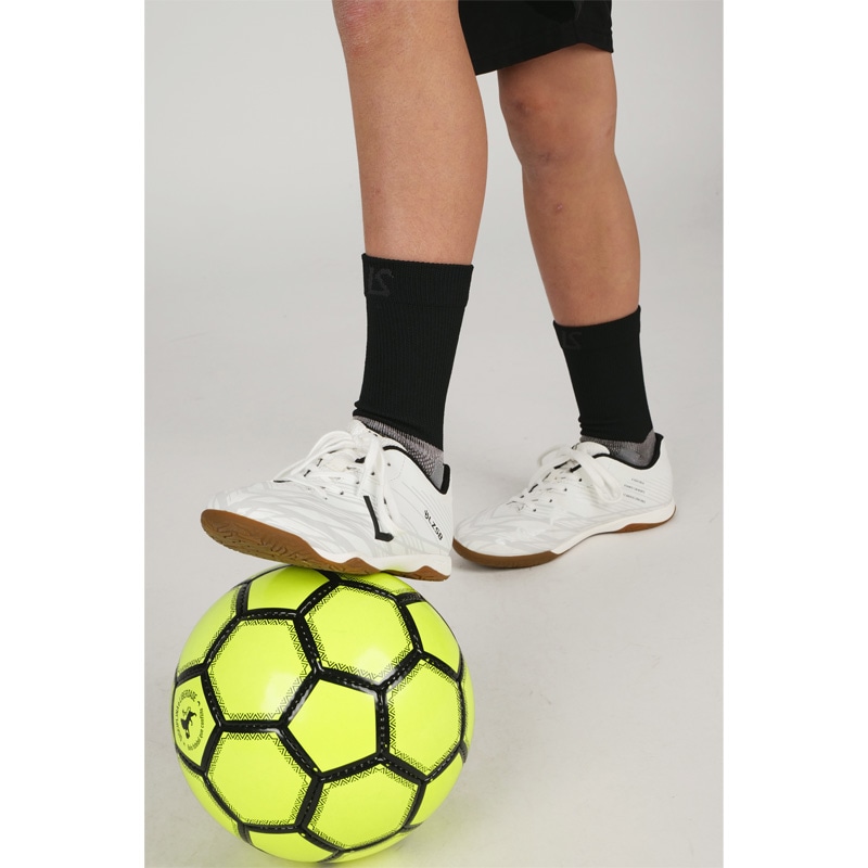 ルースイソンブラ フットサルシューズ ブラック 新品ソックスおまけ付き LUZeSOMBRA/ルースイソンブラ フットサルシューズ AXIS-1 VK（TF