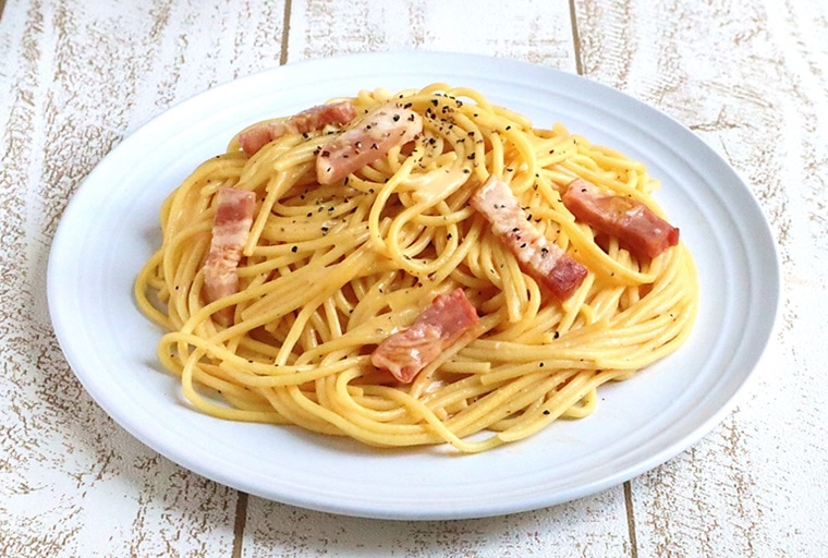 冷凍】オーマイプレスト 3種チーズの濃厚カルボナーラ 300G (日本