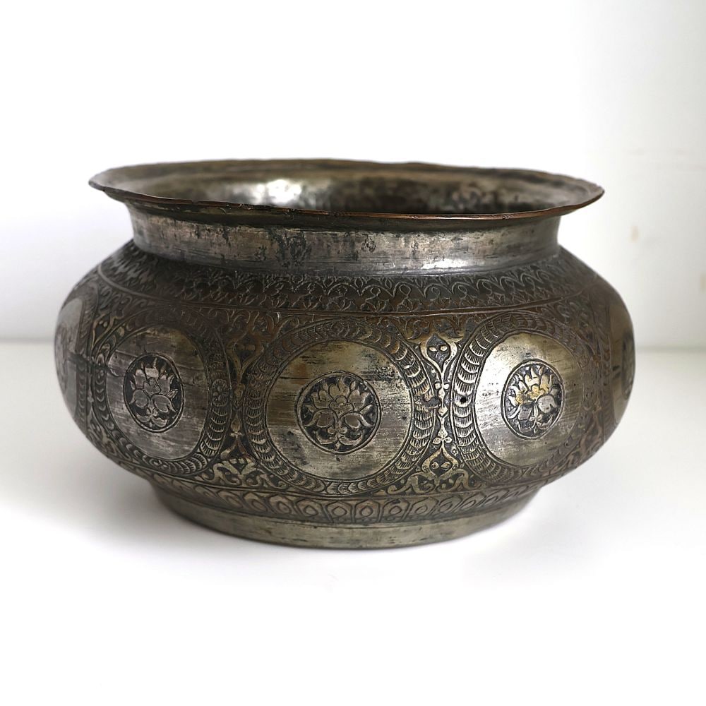 インド ビドリウェア 鍍銀ブロンズ蓮文鉢