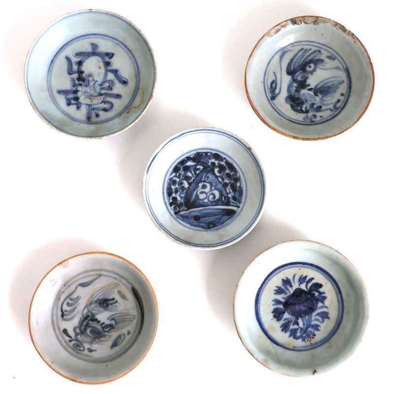 中国　明15世紀　染付絵替わり小皿　5枚組