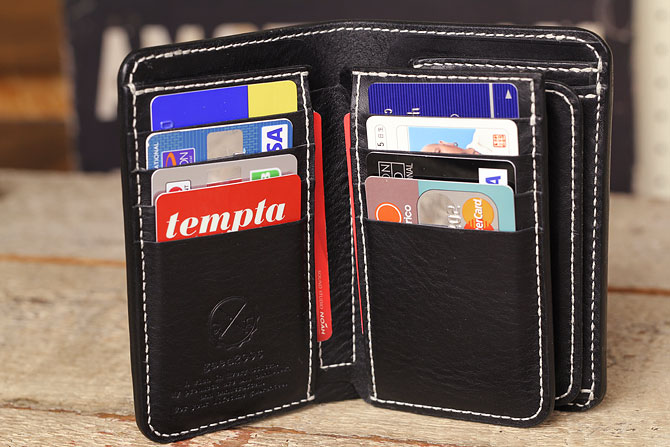 NEW YORK ブラックレザー ミドル財布 手縫い ミドルウォレット