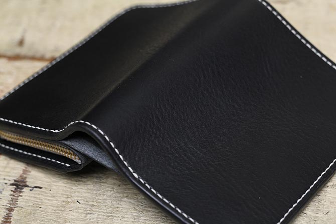 NEW YORK ブラックレザー ミドル財布 手縫い ミドルウォレット