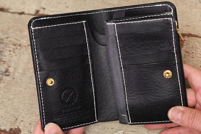 ブラック☆MiddleLeatherWalletミドルウォレット✮フラップ全縫い