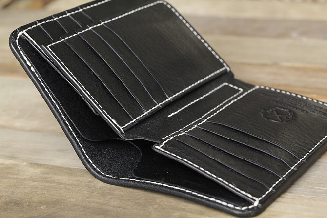 NEW YORK ブラックレザー ミドル財布 手縫い ミドルウォレット