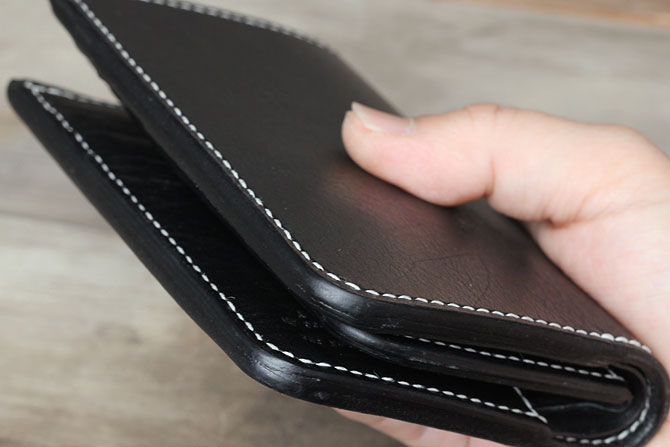 NEW YORK ブラックレザー ミドル財布 手縫い ミドルウォレット M.P.G.