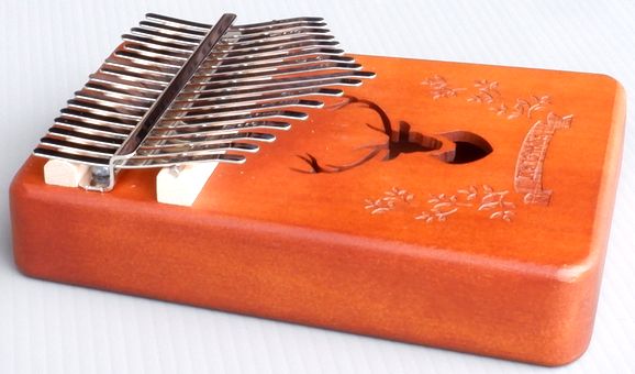 上質17弦ウッドカリンバ=B=（ハンマー､ケース付き)