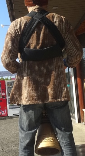 ギニア製ジャンベ、バック、セセ、ストラップ ギニア製ジャンベ