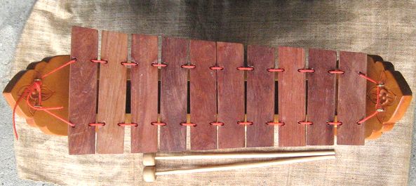 タイの木琴☆ラナート☆Mサイズ