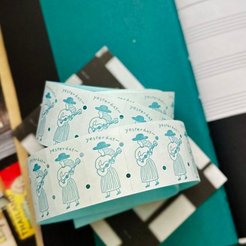 [36 Sublo] 36xネクタイ ラベラーロールシールL yesterday(弱粘着 再剥離)(約800枚入)