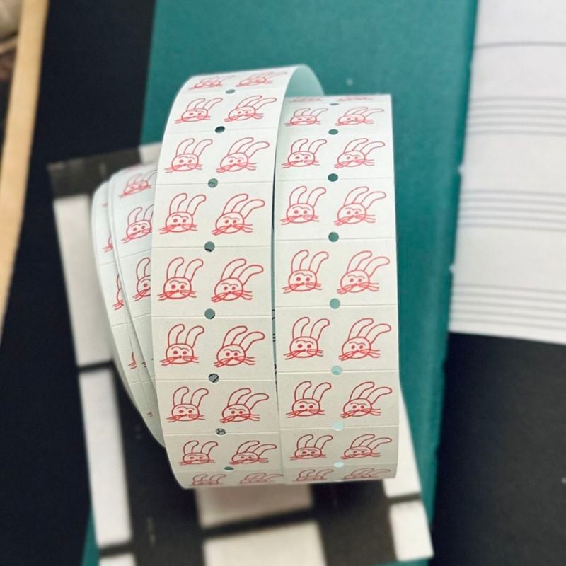 [36 Sublo] 36xネクタイ ラベラーロールシール うさぎ(弱粘着 再剥離)(約1000枚入)