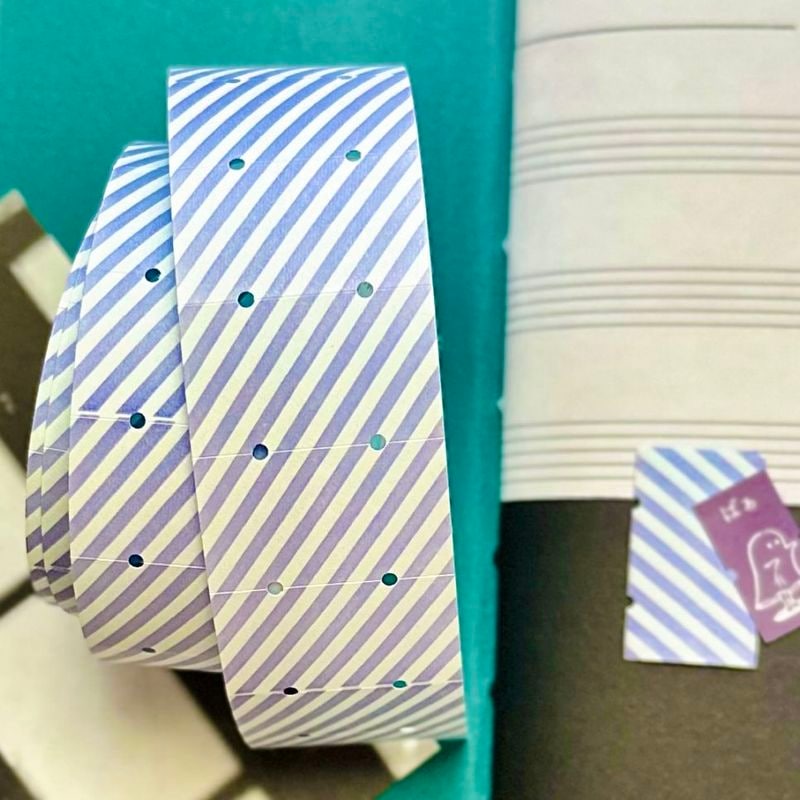 [36 Sublo] 36オリジナル ラベラーロールシールL 縞々 太 藤色(弱粘着 再剥離)(約800枚入)