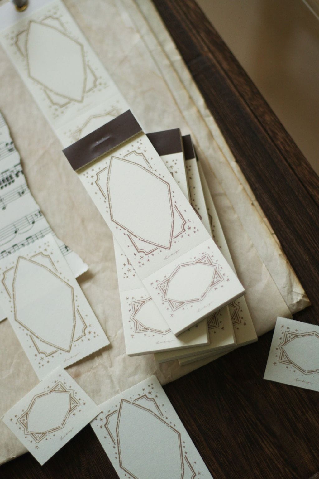 [樂意Loidesign] 採集光點 Collecting Light Dots コラージュ ラベルブック(各50枚入)