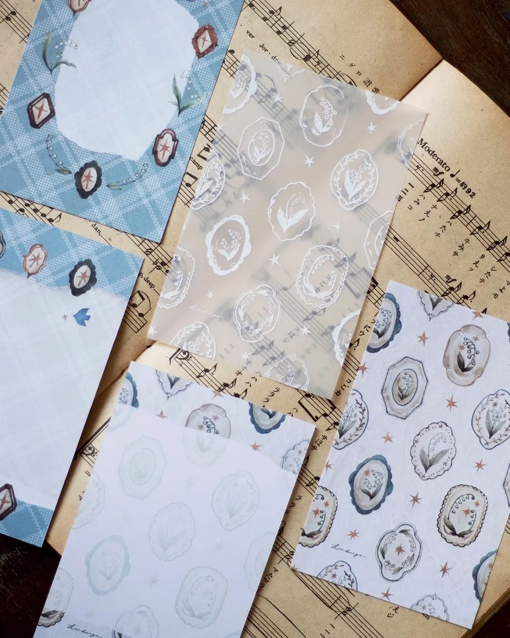 [樂意Loidesign] 採集鈴蘭 - 花盤 Floral Plate - M6/M5 Memo コラージュ メモ(3種類各10枚入) 全2種類