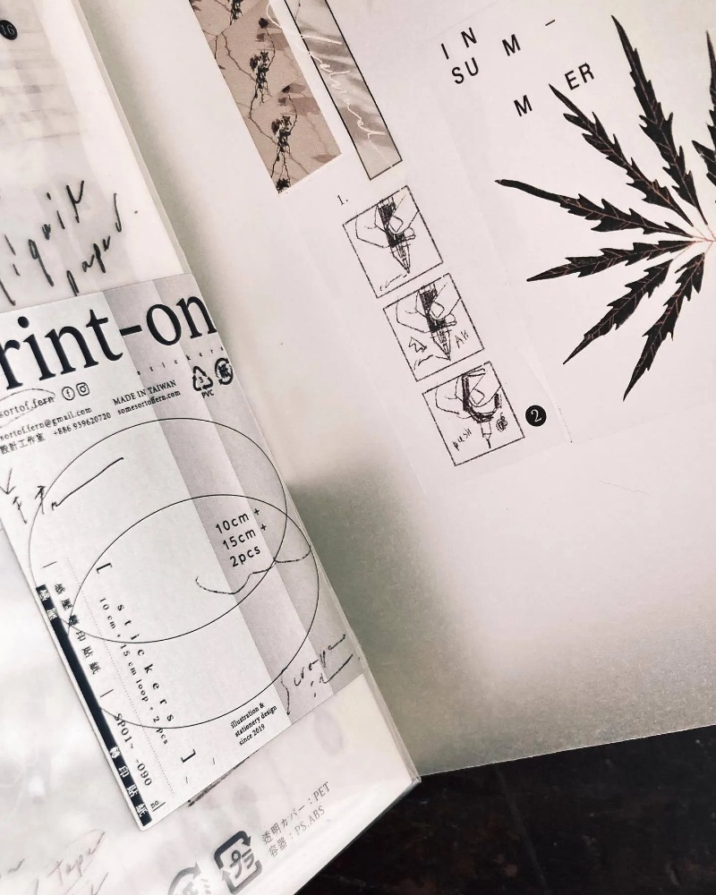 [羊君Somesortoffern] 立可白(Liquid paper) 人物、英字柄 転写シール(2枚入)