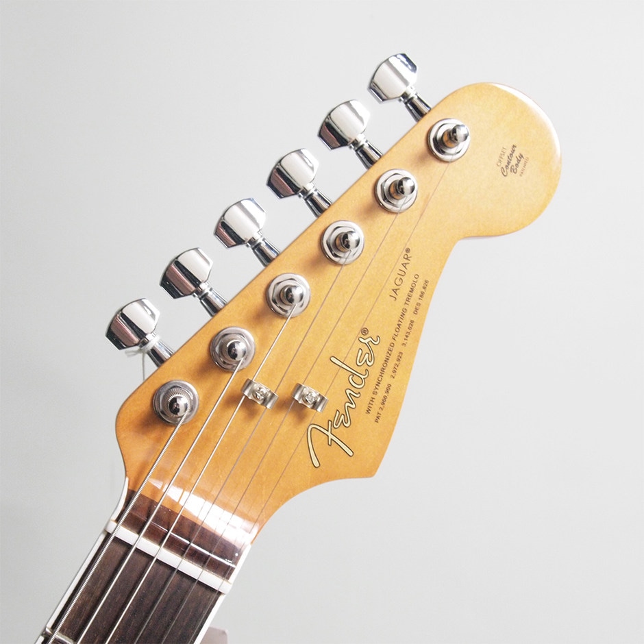 Fender Kurt Cobain Jaguar 3-Color Sunburst 〈フェンダー