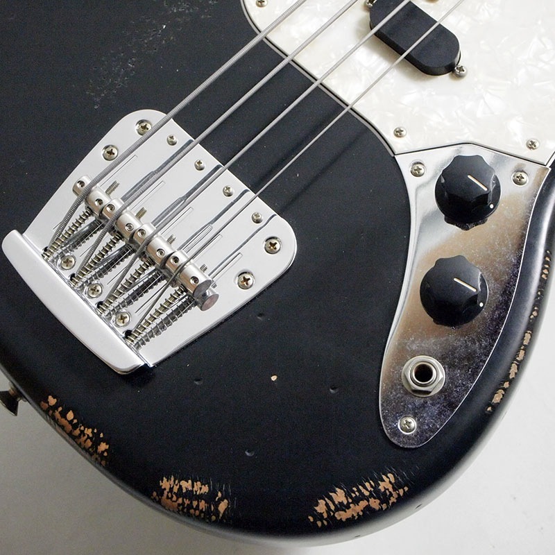 Fender JMJ Road Worn Mustang Bass Black〈フェンダー