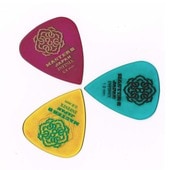 MASTER 8 JAPAN ピック INFINIX HARD POLISH with RUBBER GRIP TEARDROP【マスターエイト】|その他ピック|ピック