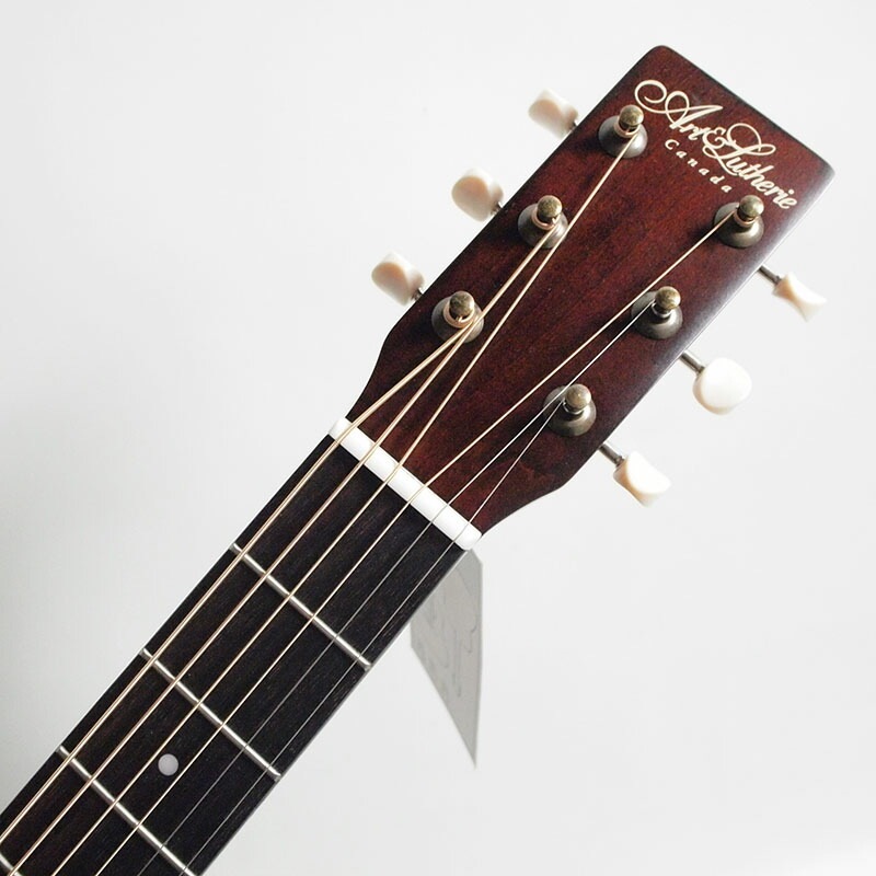 Art&Lutherie Roadhouse Faded Black パーラーサイズアコースティック
