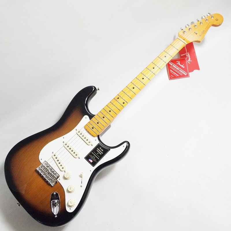 Fender American Vintage II 1957 Stratocaster Maple Fingerboard 2