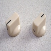Montreux/No.1049/FULLTONE style knob creme (2)【モントルー】|ノブ|パーツ（ポット類・プリアンプ他）