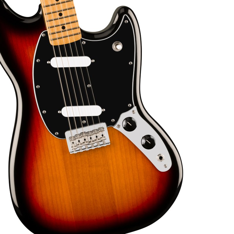 Fender Player II Mustang, Maple Fingerboard, 3-Color Sunburst