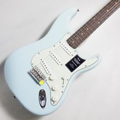 Fender Limited Edition Vintera II Road Worn '60s Stratocaster, Rosewood Fingerboard, Sonic Blue 3.38