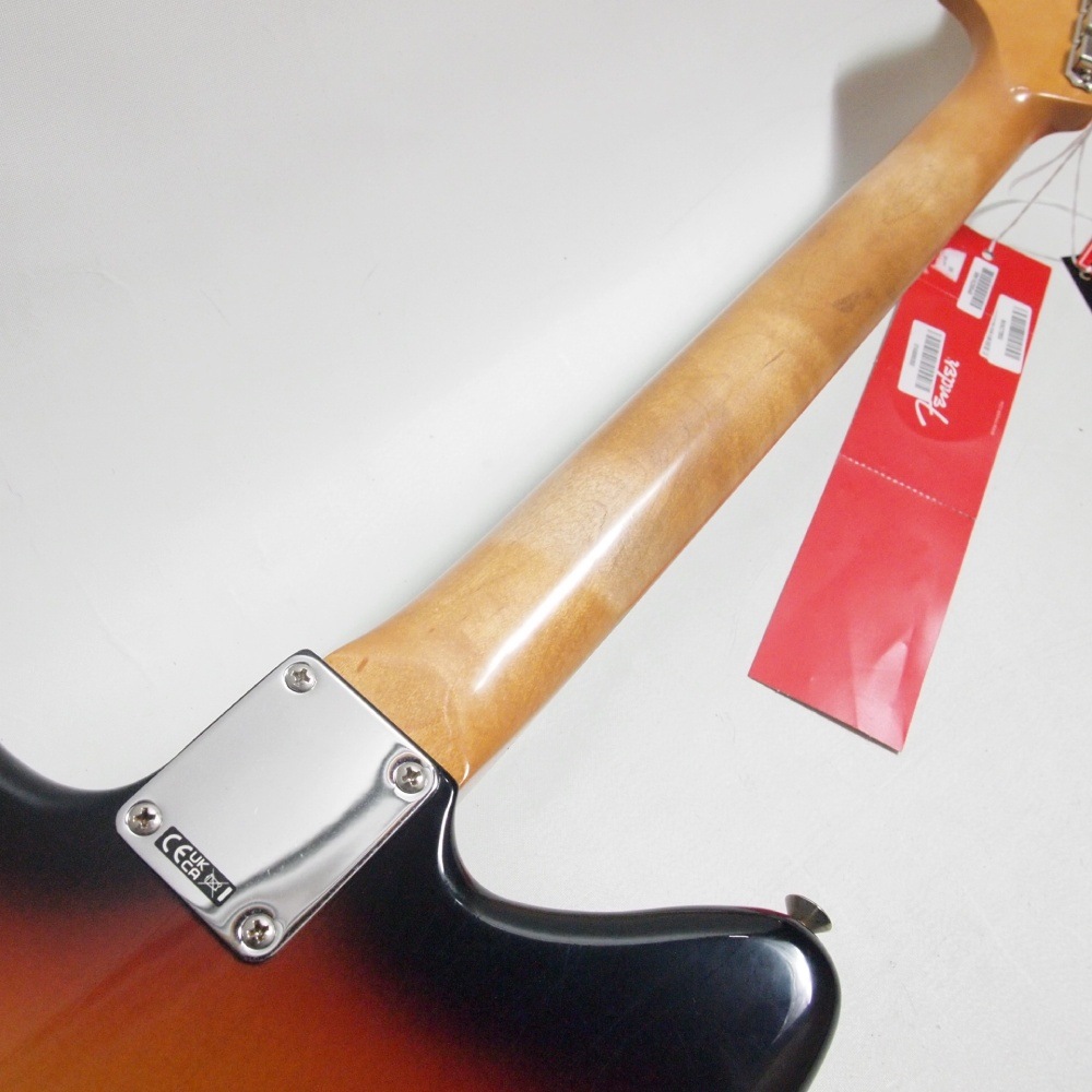Fender Limited Edition Vintera II Road Worn '50s Jazzmaster, Rosewood Fingerboard, 3-Color Sunburst 3.62kg �ե������