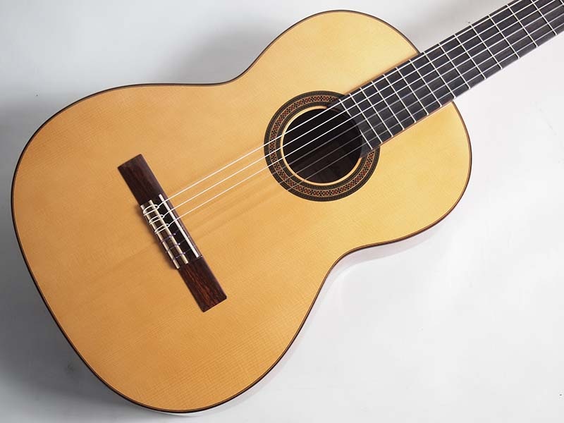 Aria A-10 スプルーストップ クラシックギター