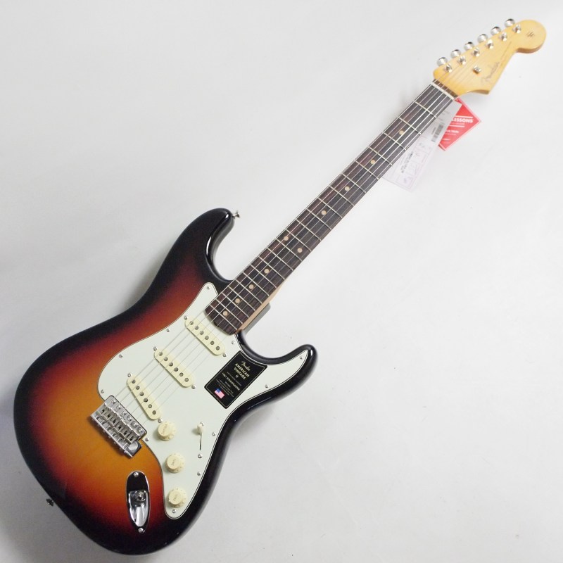 Fender American Vintage II 1961 Stratocaster, Rosewood Fingerboard, 3-Color Sunburst 3.57kg�ҥե������USA��