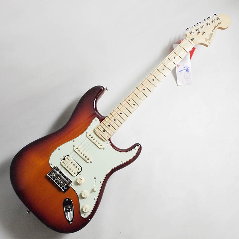Fender Deluxe Stratocaster HSS, Maple Fingerboard, Tobacco Sunburst�ڥե������MEX���ȥ�ȥ��㥹������