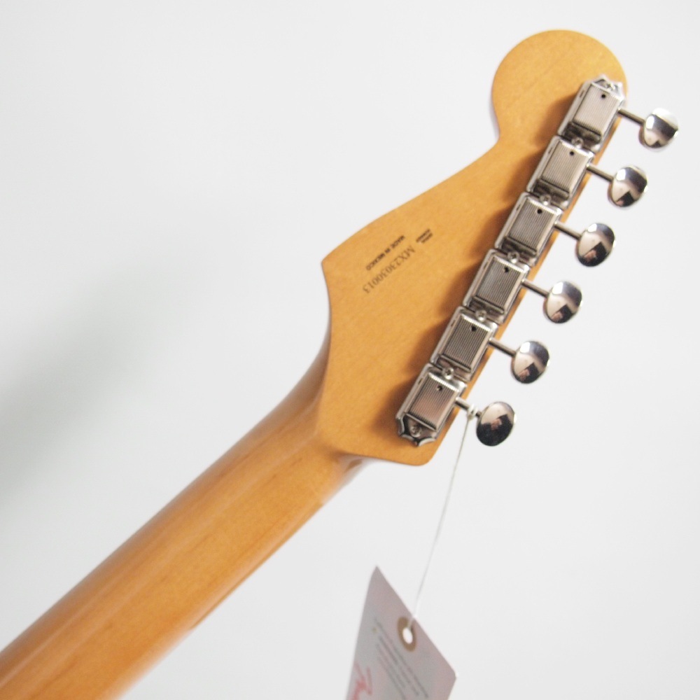 Fender Vintera II '60s Stratocaster, Rosewood Fingerboard, 3-Color Sunburst �ե������