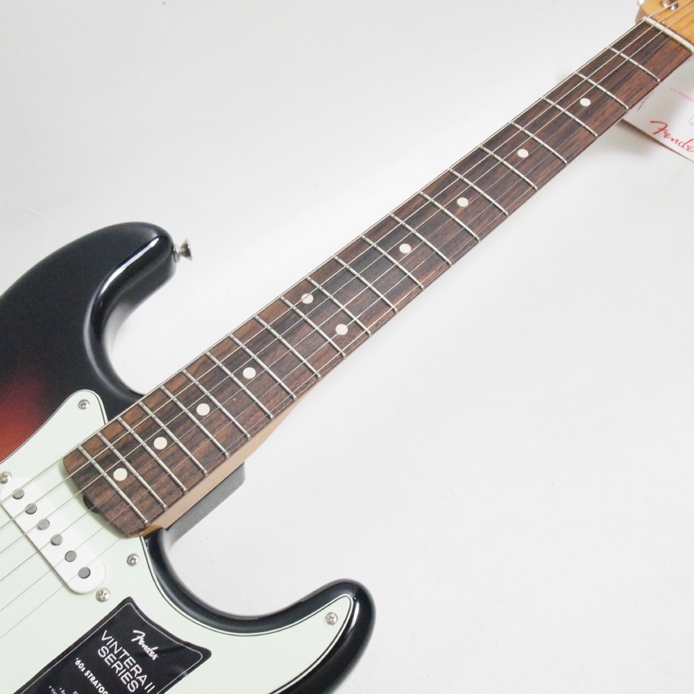 Fender Vintera II '60s Stratocaster, Rosewood Fingerboard, 3-Color Sunburst 3.47kg�ҥե��������