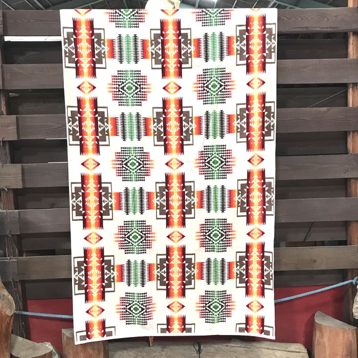 【SALE20%OFF】PENDLETON ペンドルトン 国内正規品　オーバーサイズ肉厚のジャガード調　バスタオル 　大判バスタオル　Chief Joseph　Ivory　アイボリー