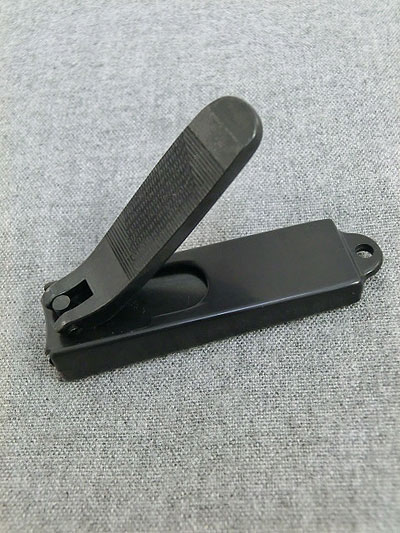 服部利器製作所　岐阜県関市　121BＣ　黒染めの仕上げつめきり  爪切りSサイズ　Black　ブラック　日本製