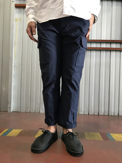 STUDIO ORIBE(スタジオオリベ)FC02 FRENCH CARGO フレンチカーゴ　細身シルエットのカーゴパンツ　Navyネイビー　日本製　動画あり